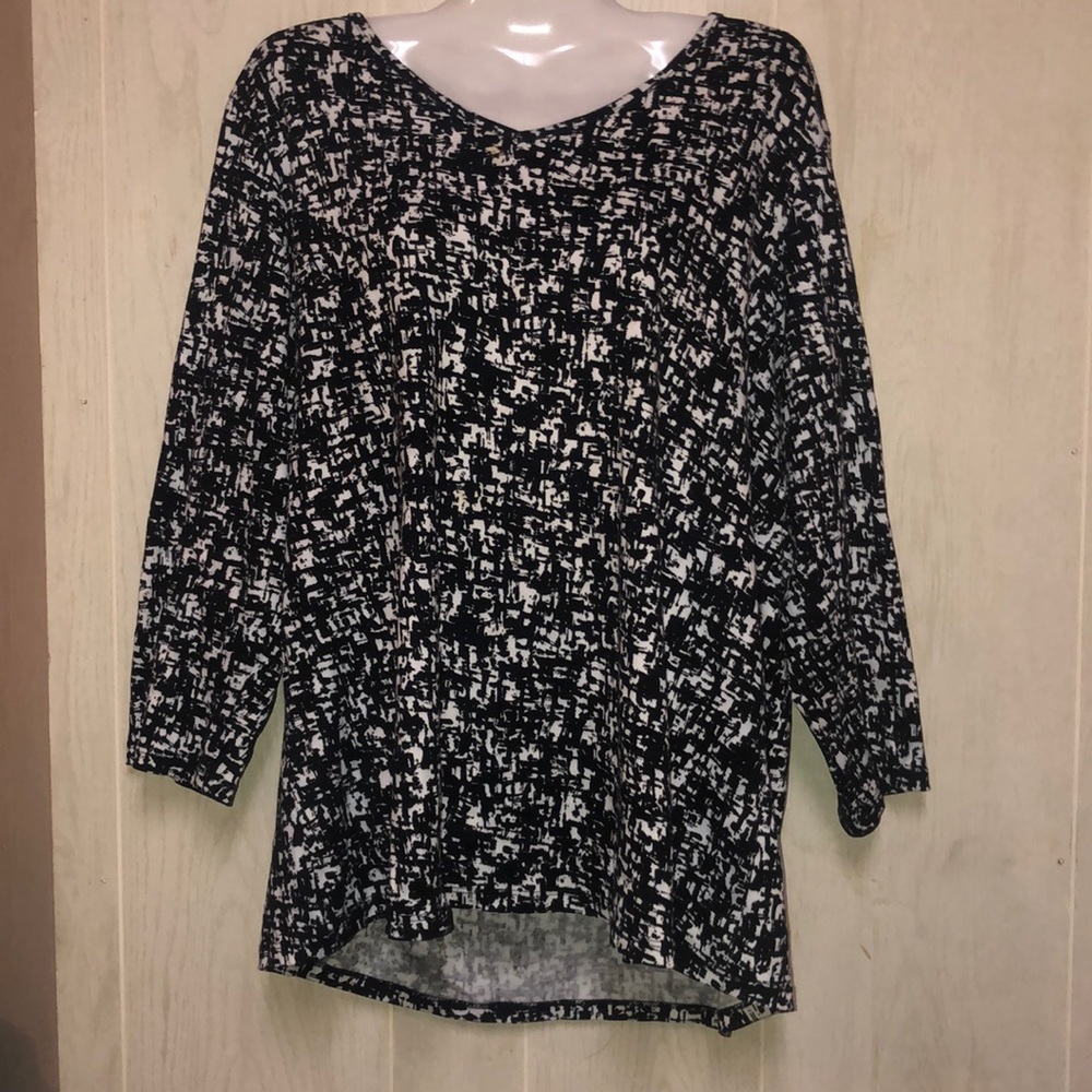 Black and white patterned blouse